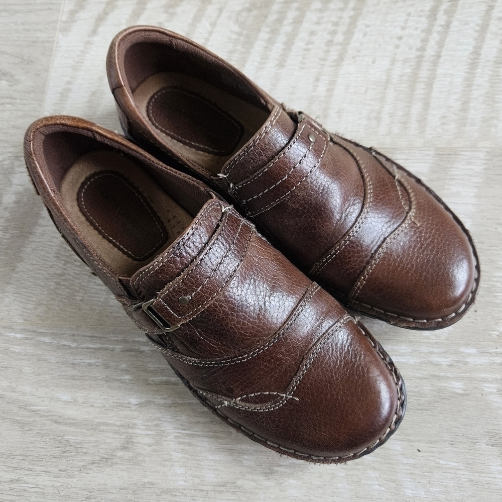 Earth Origins Leather Loafers - Picture 4 of 16